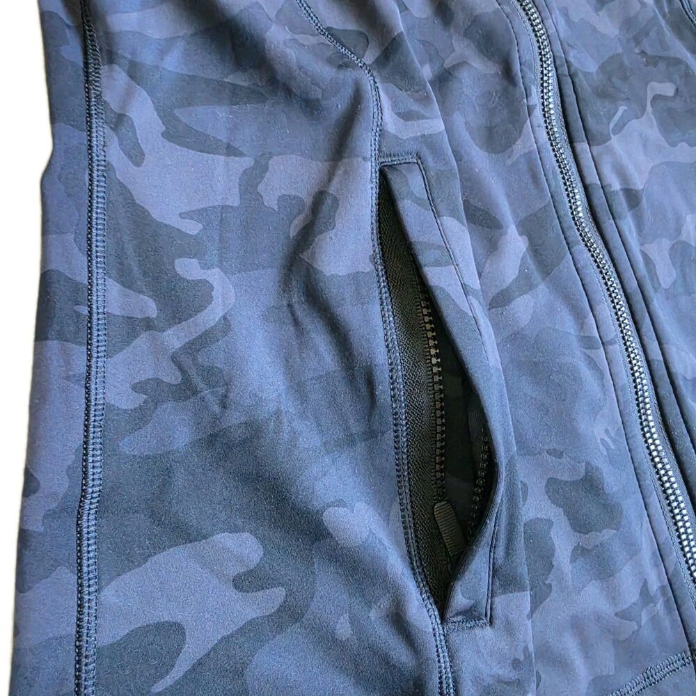 Lululemon Hooded Define Jacket Heritage 365 Camo Deep Coal, Size 10 - Picture 4 of 11